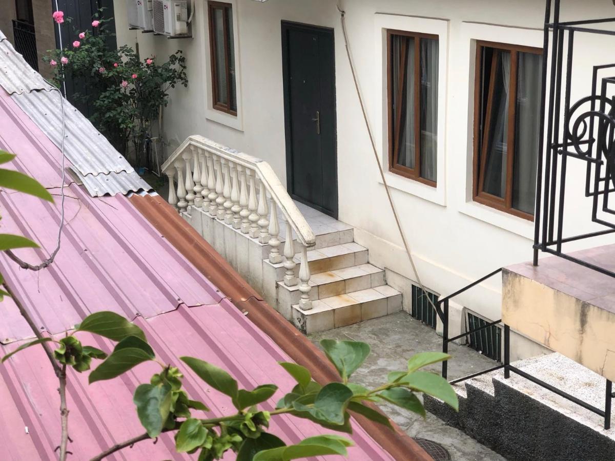 Apartment In The City Center - Old บาทูมิ ภายนอก รูปภาพ